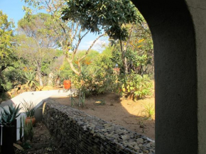 Гостиница Ukuthula Cottages - luxury `bed in the bush´  Hoedspruit